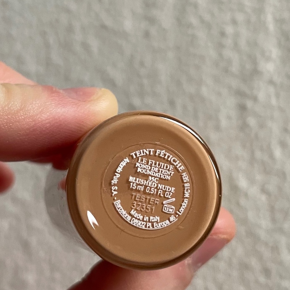 Christian Louboutin Le Fluide Fond de Teint Foundation in Blushed Nude 35C - Picture 3 of 3